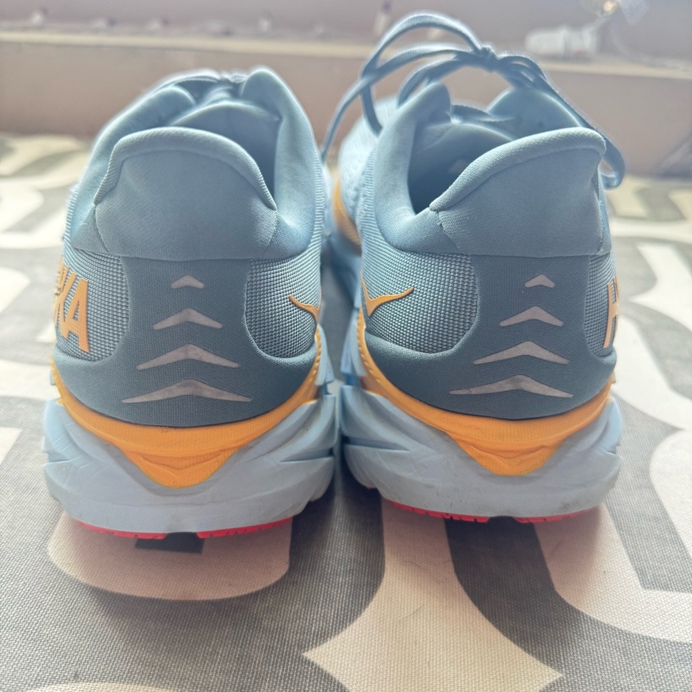 Hoka Men’s Clifton 8 Shoes Wide - Picture 3 of 8